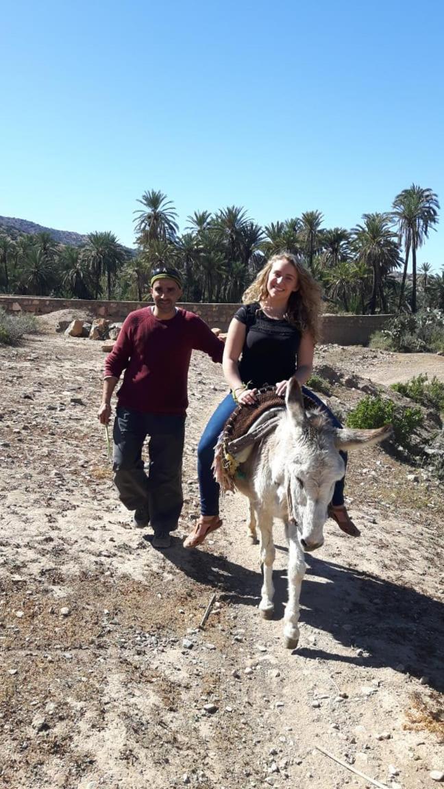 Maison D Hotes Tioute Chez Abdelmajid Esterno foto
